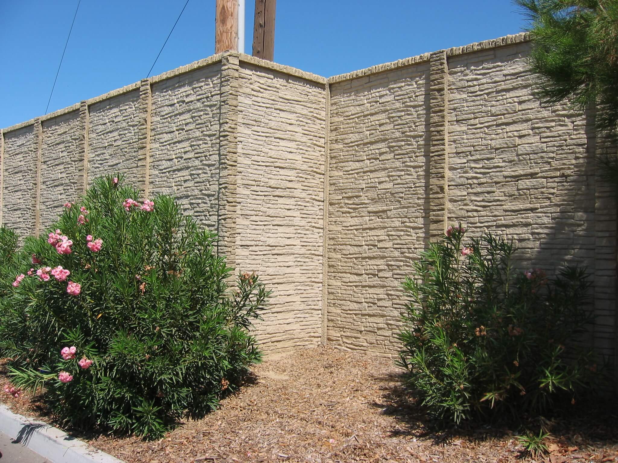 StackedStone Precast Concrete Fence Hilltop Concrete